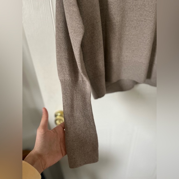 Aritzia Wilfred Merino Wool Sweater - Picture 7 of 13